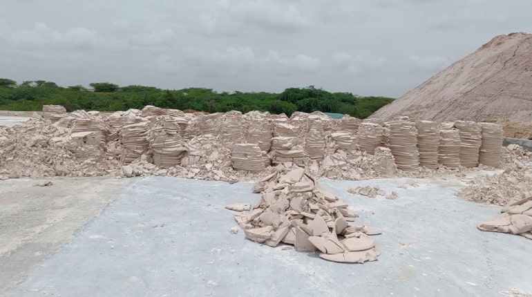 kaolin lumps